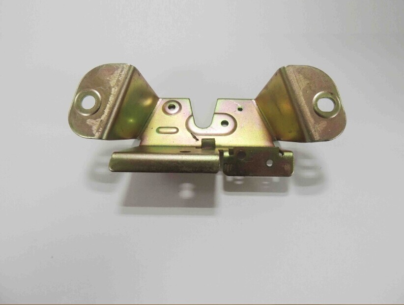 精密五金冲压件-汽车配件